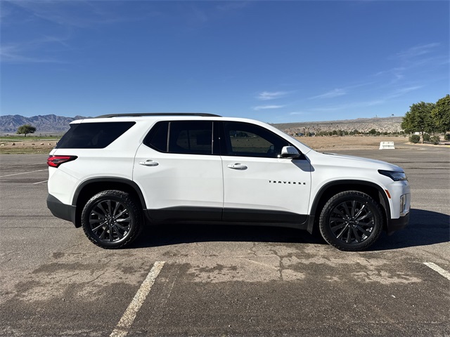 2023 Chevrolet Traverse RS photo 3