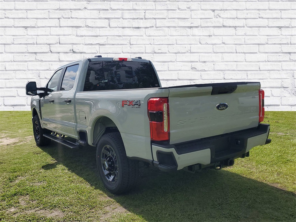 2025 Ford F-250 XL photo 3