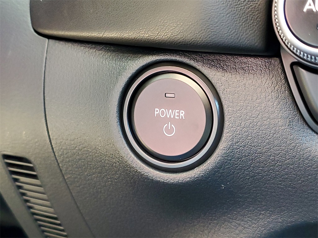 2025 Mazda CX-50 Premium photo 31