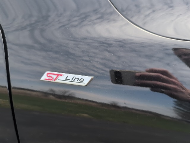 2025 Ford Escape Hybrid ST-Line Select photo 8