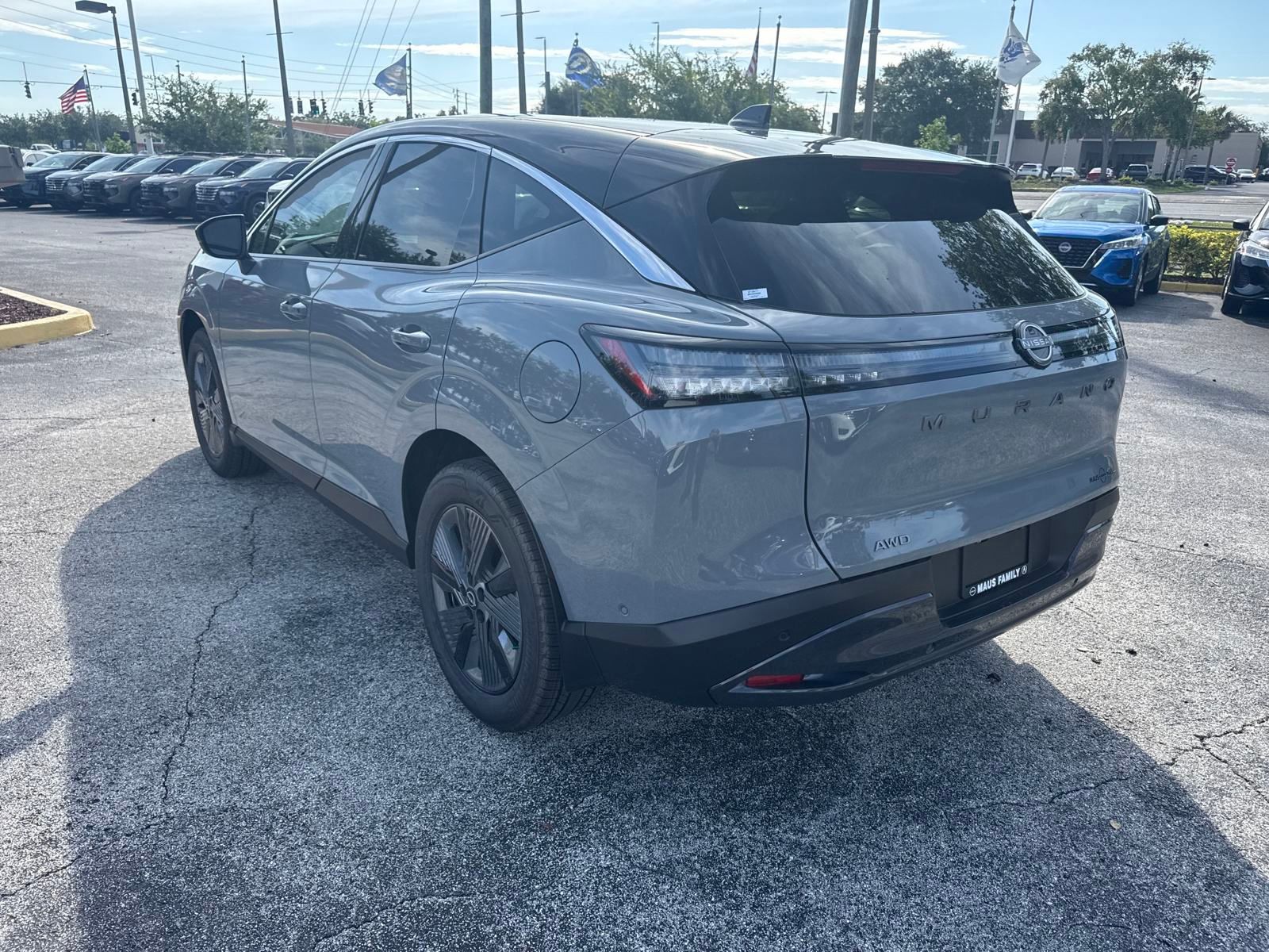 2025 Nissan Murano SL photo 9