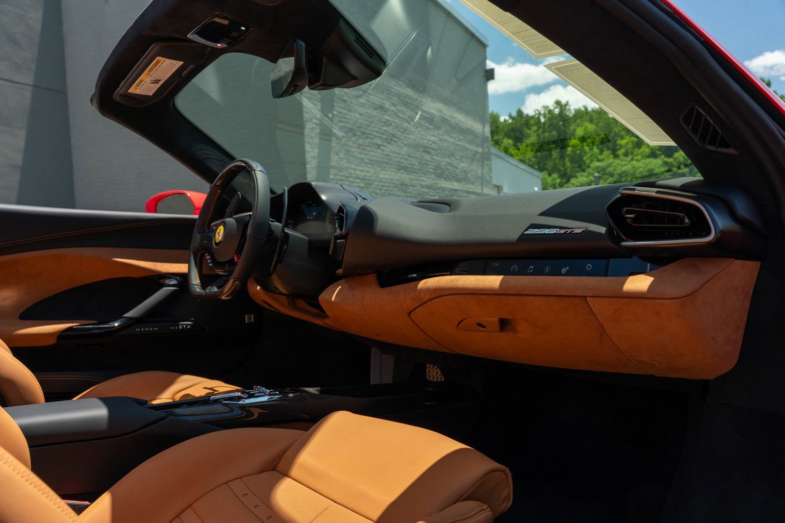 2024 Ferrari 296 GTS Base photo 43