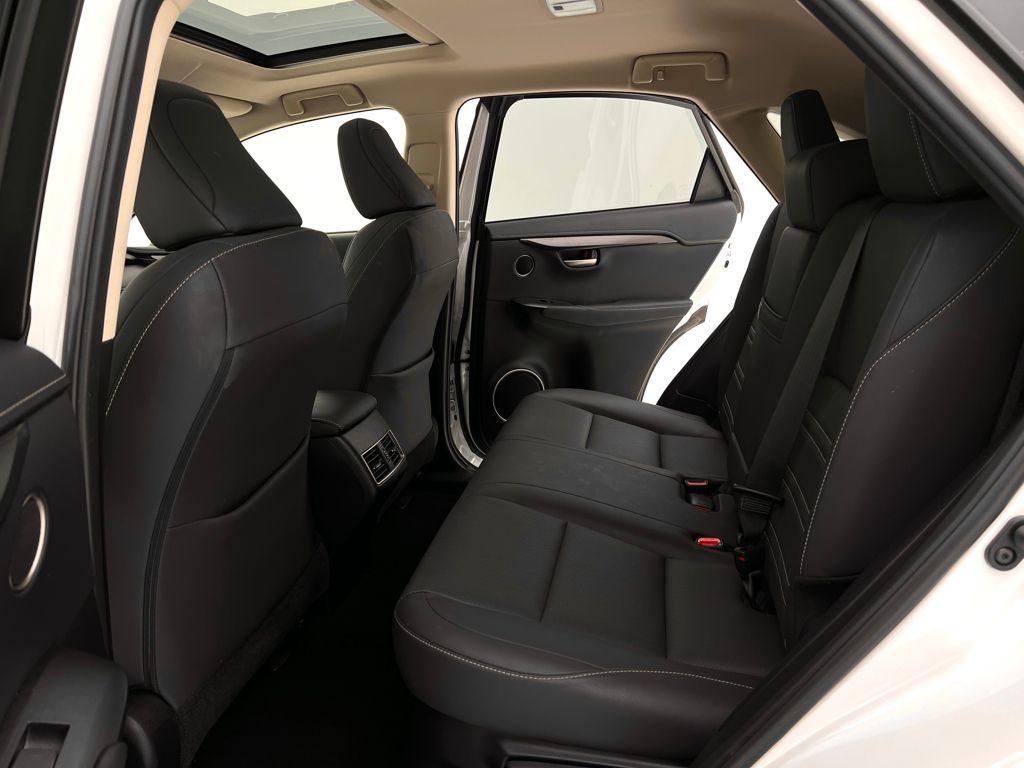 2016 Lexus NX 200t Luxury photo 17