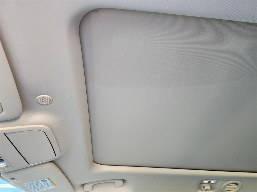 2021 Ford Explorer Limited photo 19