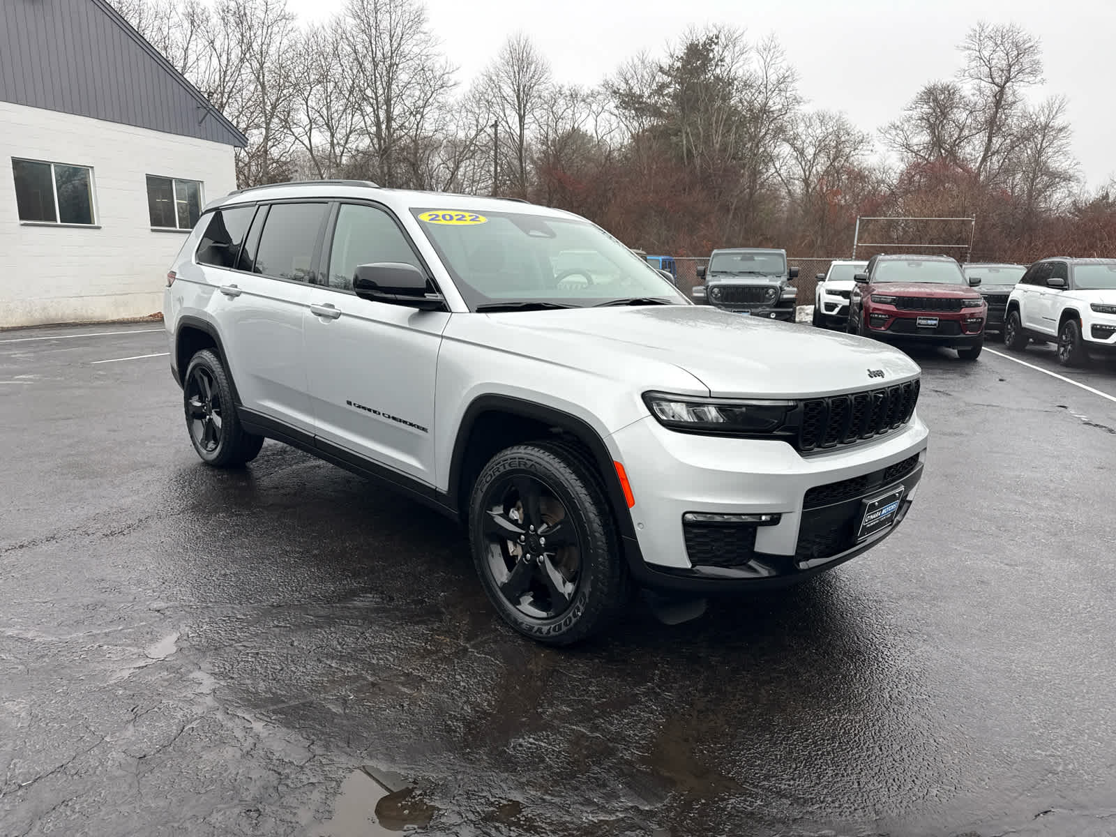2022 Jeep Grand Cherokee L Limited's photo