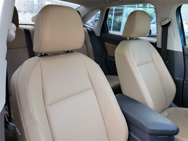 2019 Volkswagen Jetta SEL photo 23