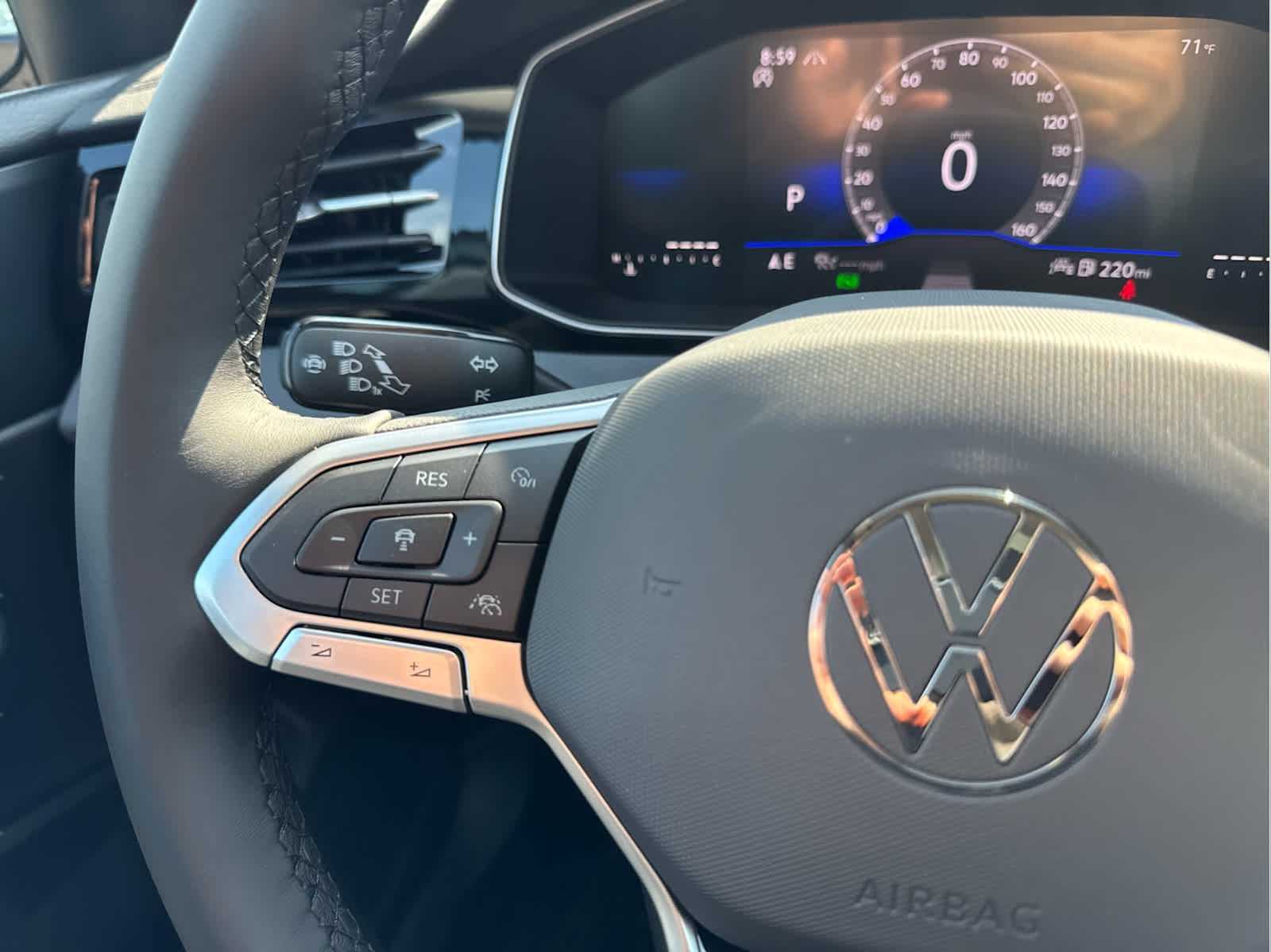 2025 Volkswagen Jetta SE photo 21