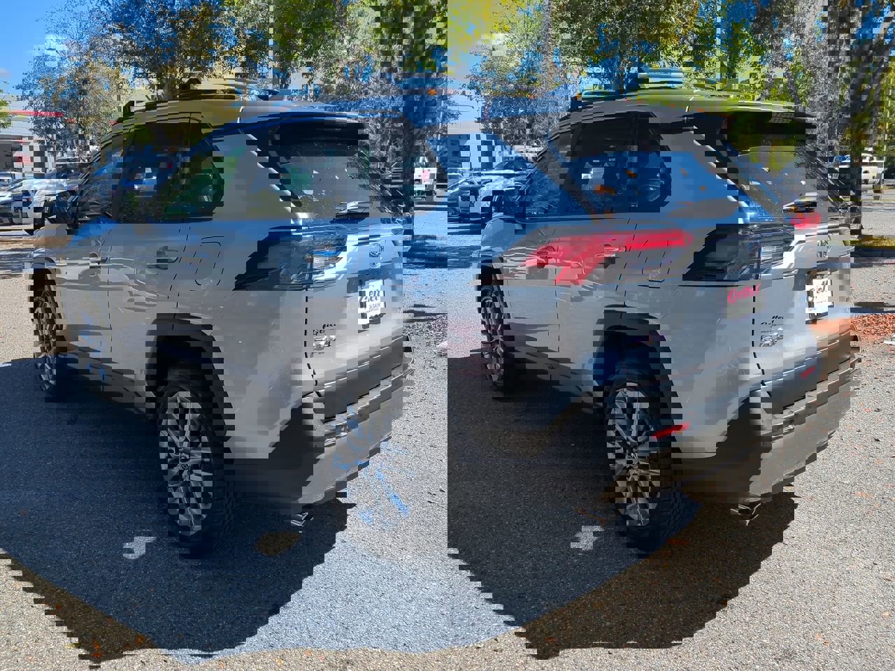 2023 Toyota RAV4 Limited photo 7