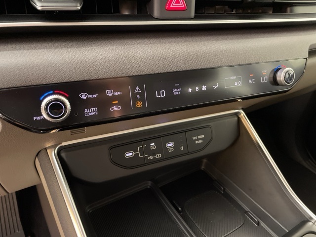 2026 Kia Carnival EX photo 26