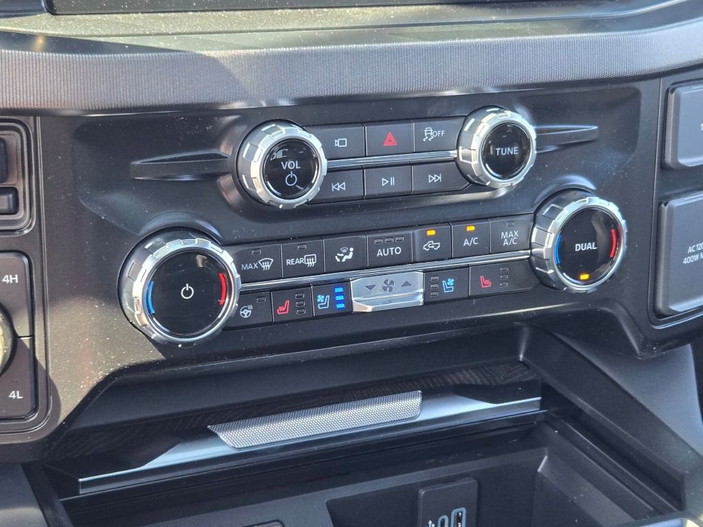 2025 Ford F-250 Platinum photo 27