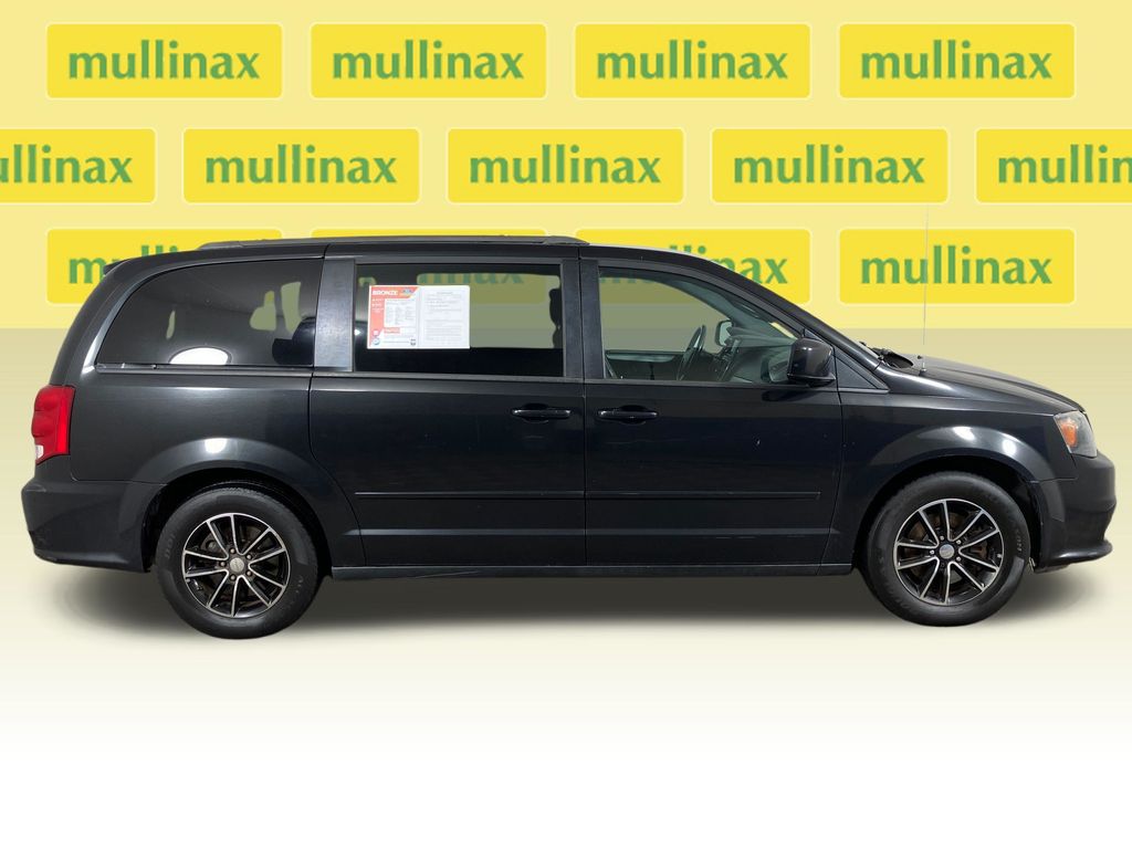 Used 2016 Dodge Grand Caravan R/T with VIN 2C4RDGEG9GR270595 for sale in Vero Beach, FL