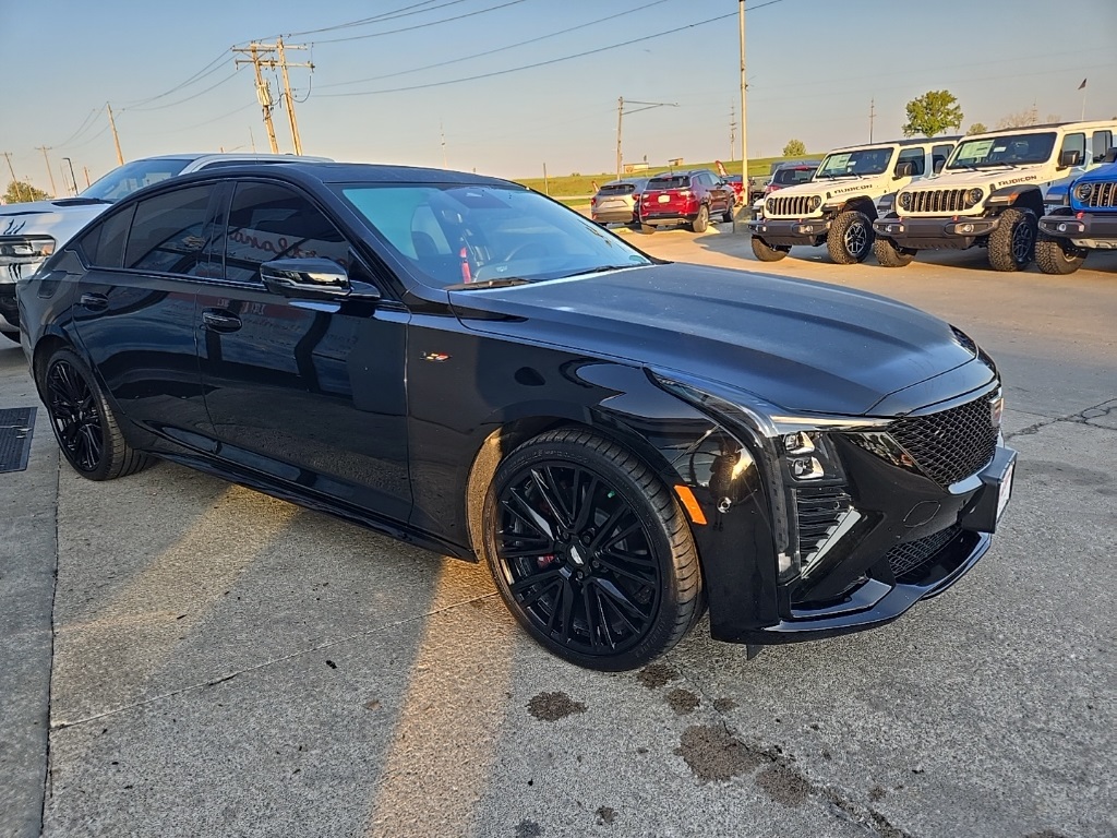 2026 Cadillac CT5 V photo 10