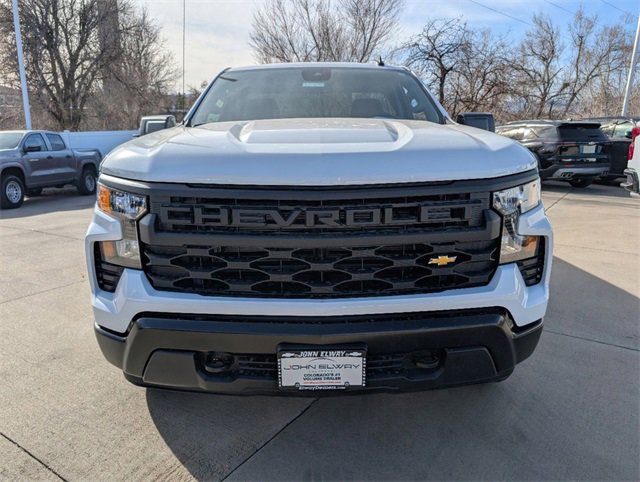 2025 Chevrolet Silverado 1500 photo 2