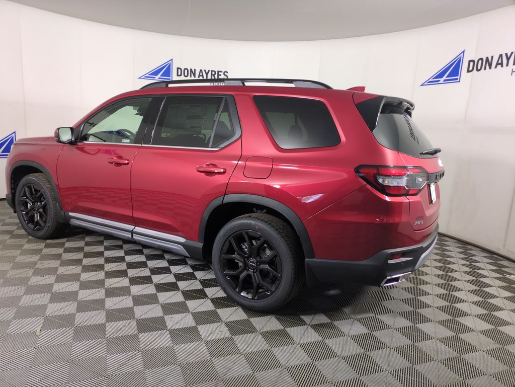 2025 Honda Pilot Touring photo 3