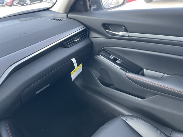 2025 Nissan Altima 2.5 SR photo 15