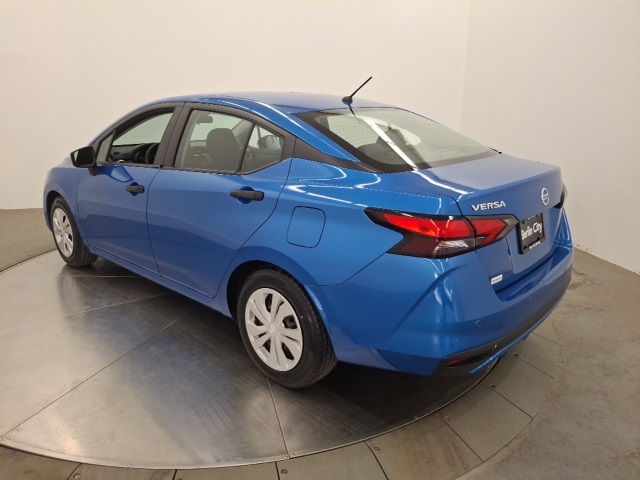 2020 Nissan Versa 1.6 S photo 4