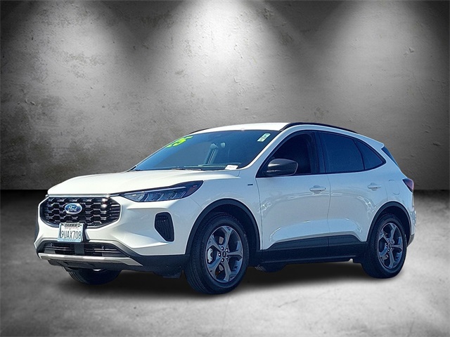 2025 Ford Escape ST-Line photo 5