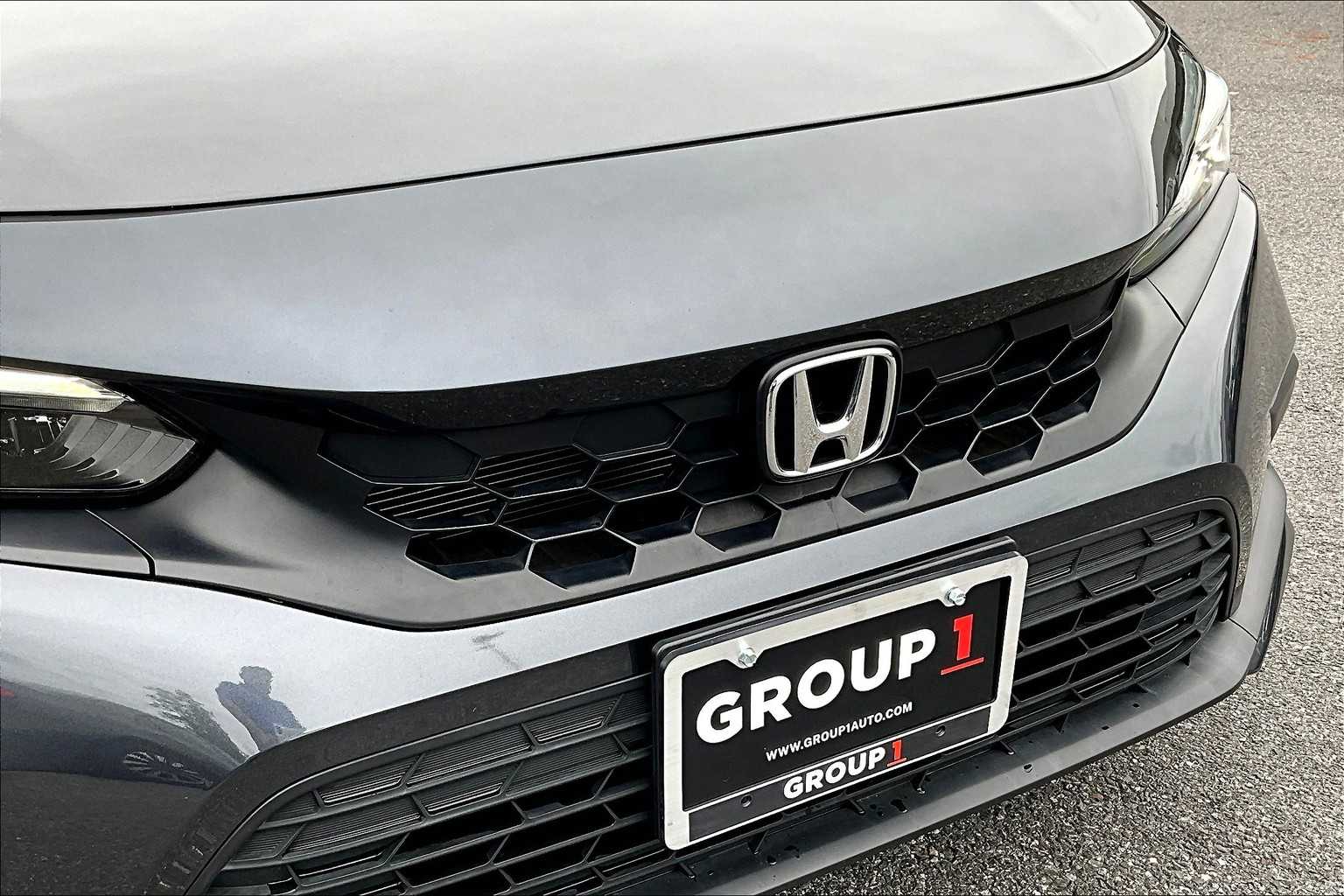 2024 Honda Civic Hatchback LX photo 29