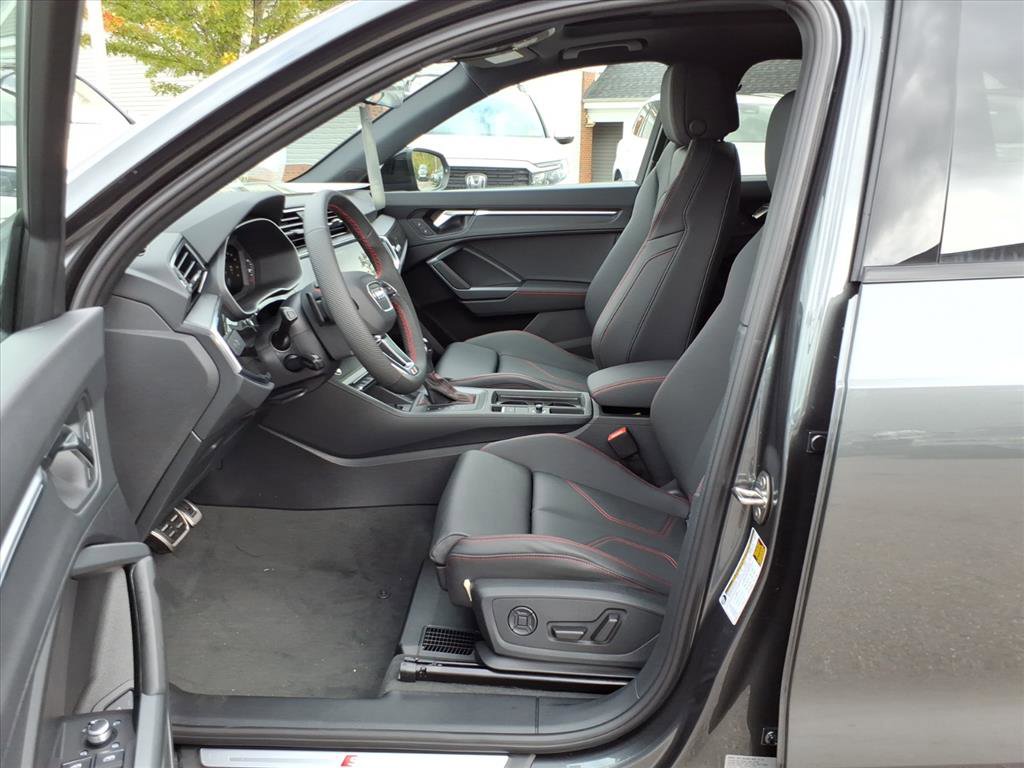 2025 Audi Q3 S line Premium Plus photo 8