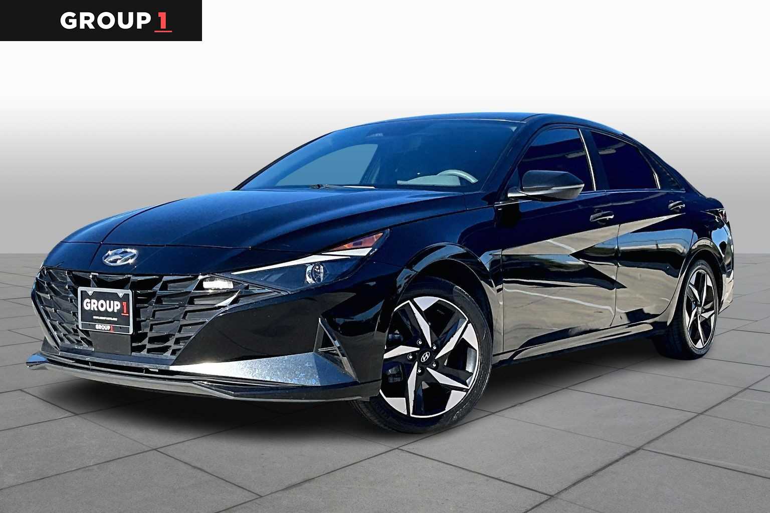 2021 Hyundai Elantra SEL's photo