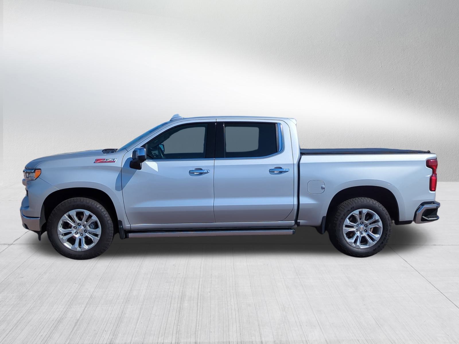 2022 Chevrolet Silverado 1500 LTZ photo 4