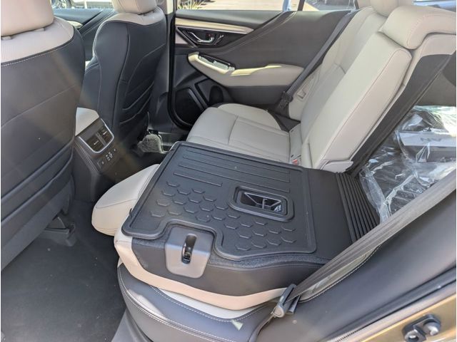 2025 Subaru Outback Limited photo 18