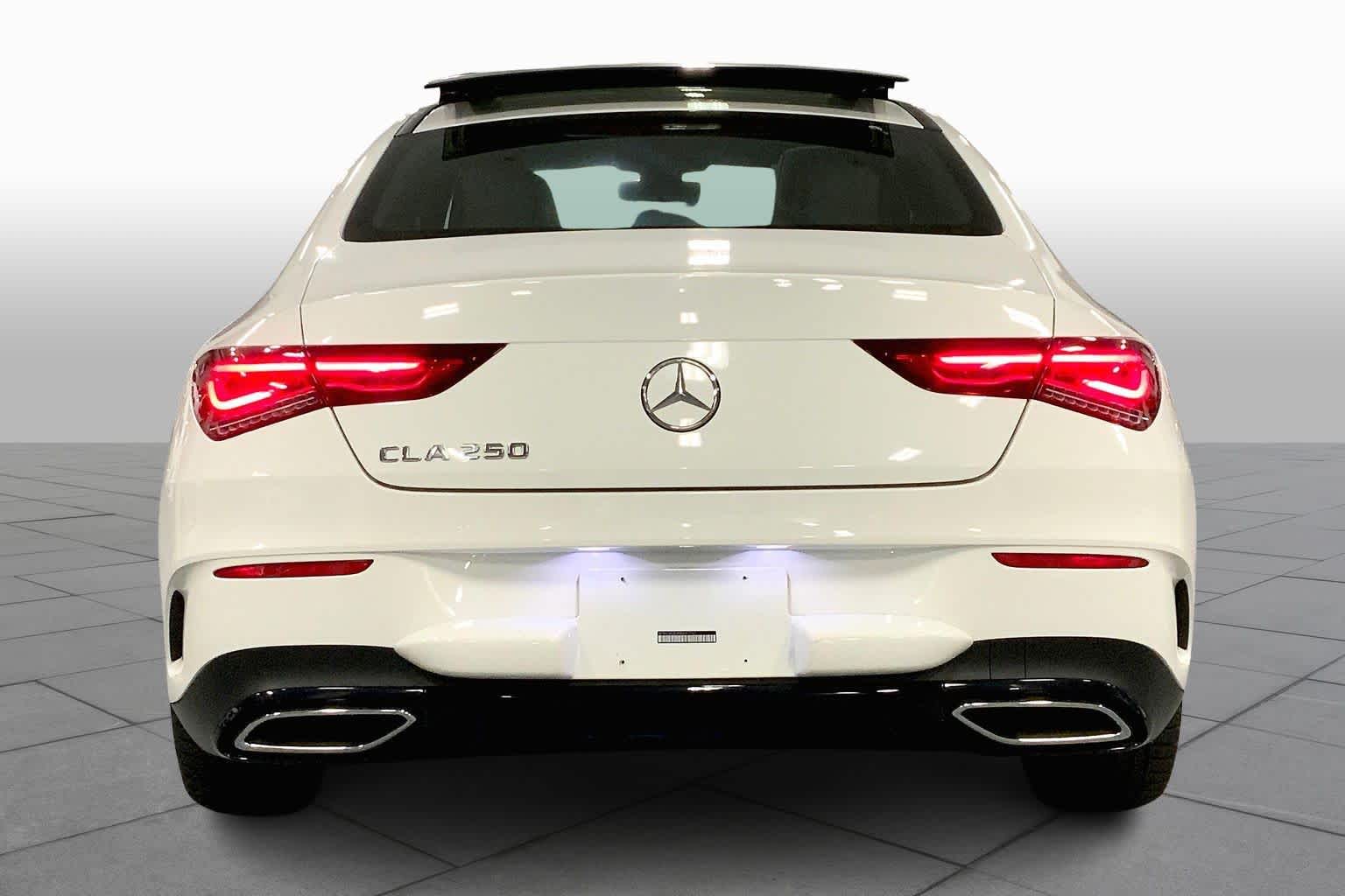 2022 Mercedes Benz CLA 250 photo 4
