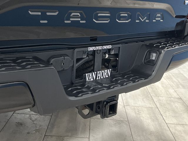 2022 Toyota Tacoma SR photo 29
