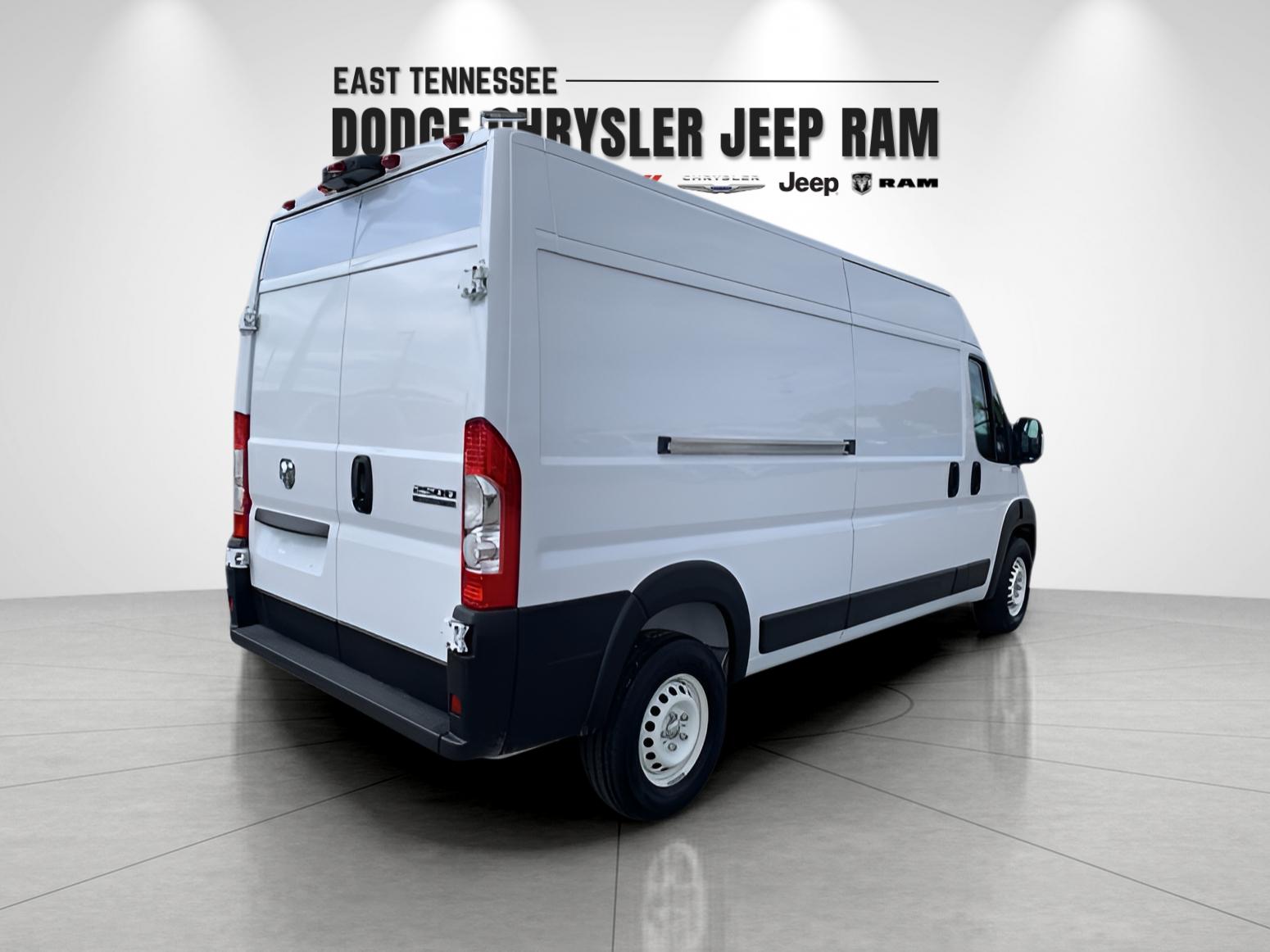 2025 Ram ProMaster 2500 Cargo Van photo 2