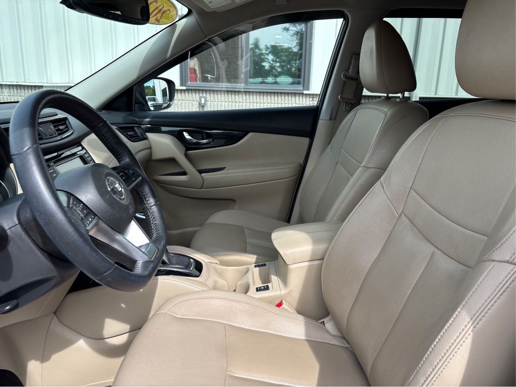 2020 Nissan Rogue SL photo 13