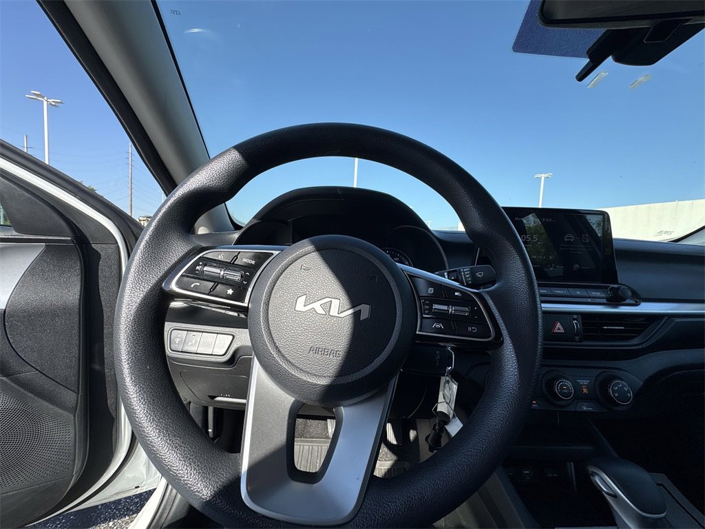 2023 Kia Forte LXS photo 11