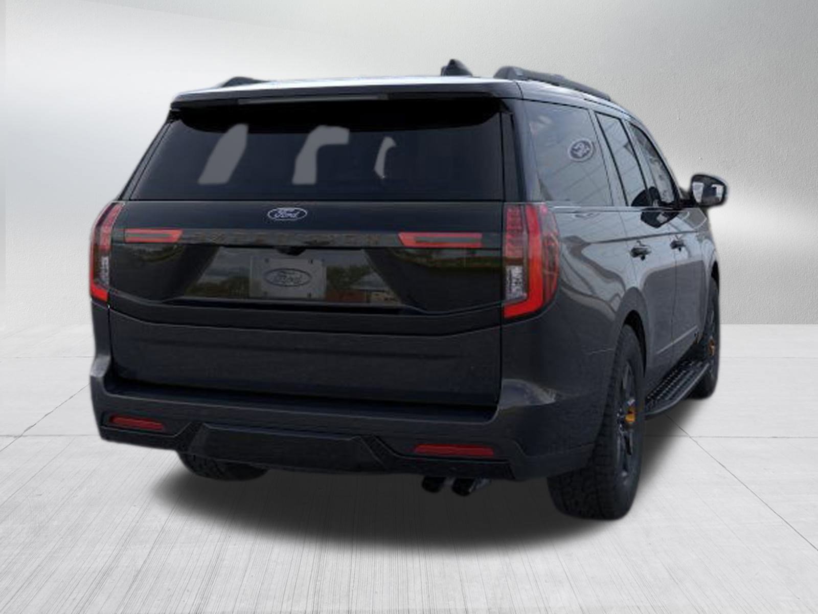 2025 Ford Expedition photo 5