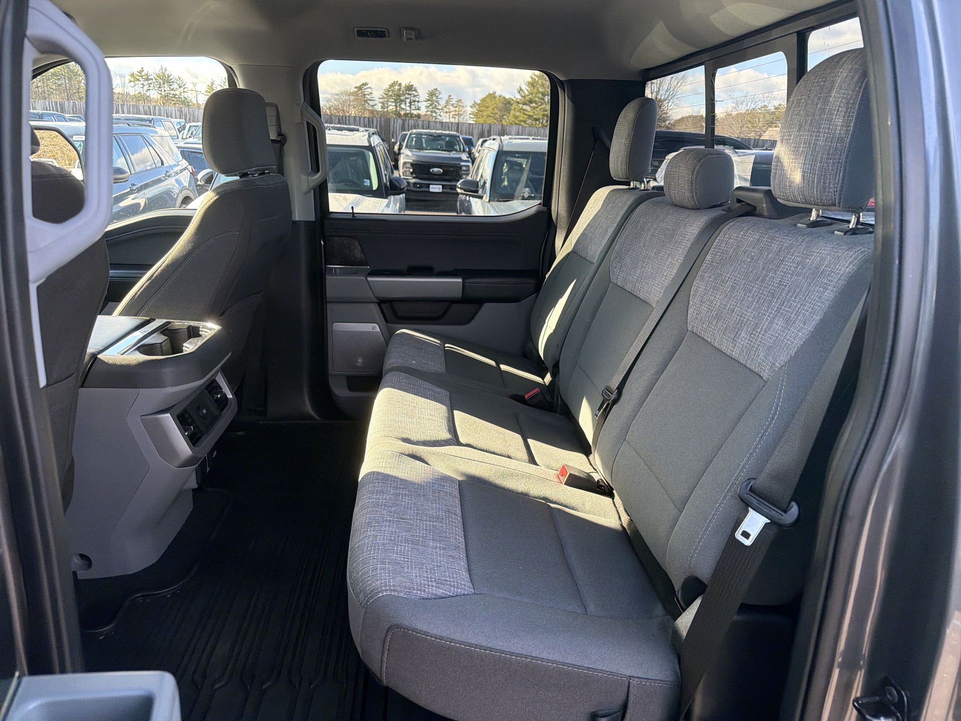 2023 Ford F-250 XLT photo 4