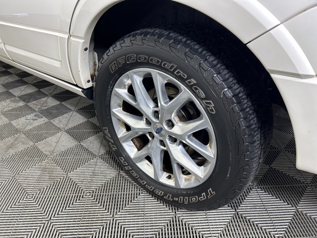 2016 Ford Expedition Limited photo 8