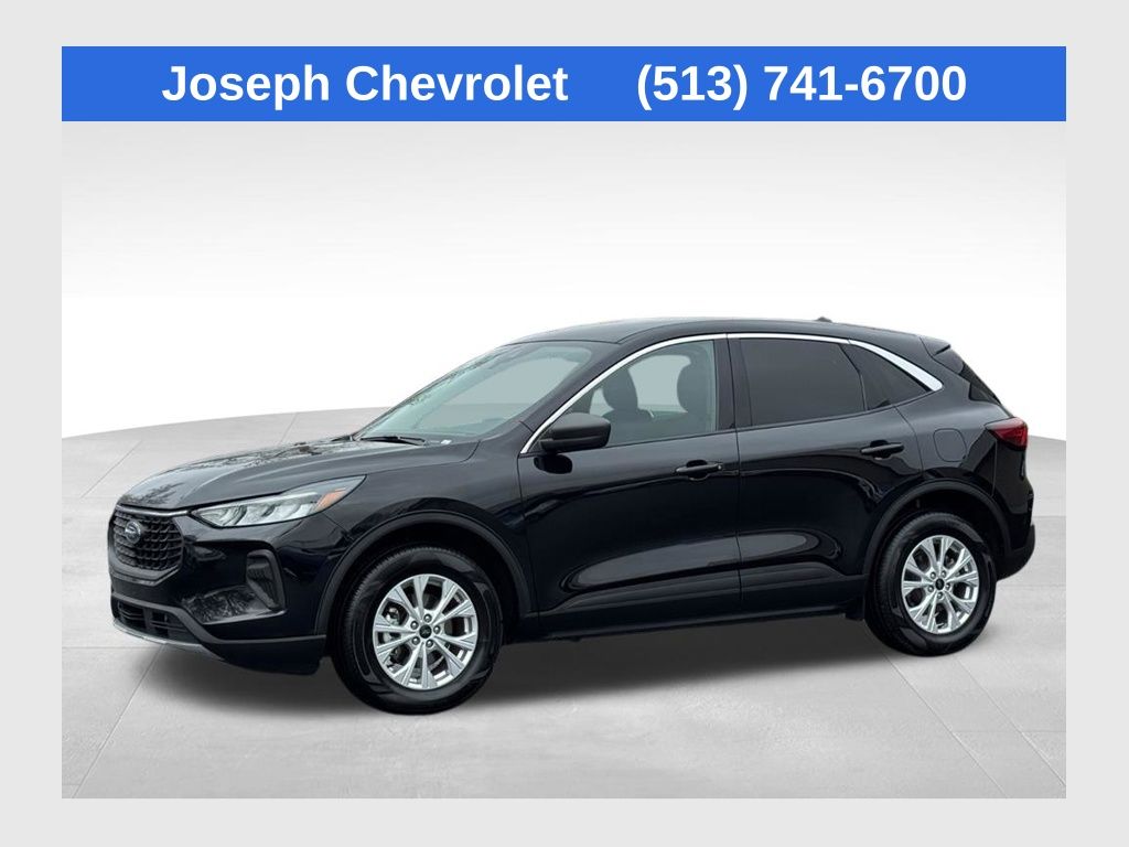 2024 Ford Escape Active's photo