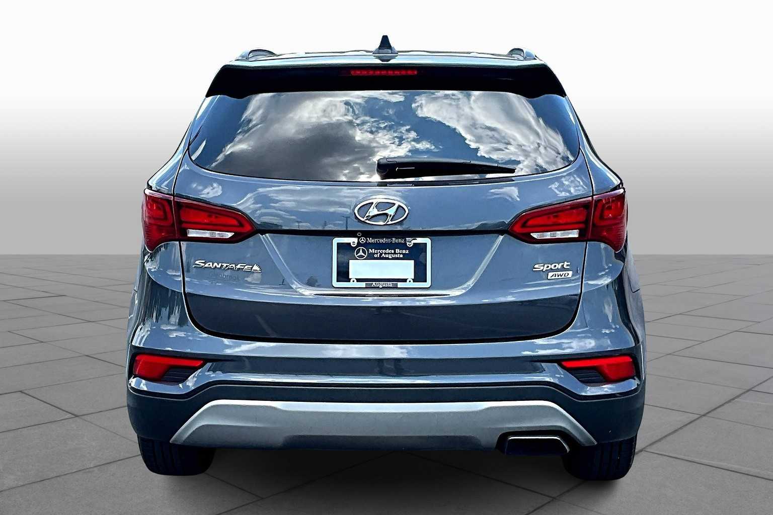 2018 Hyundai Santa Fe Sport photo 4