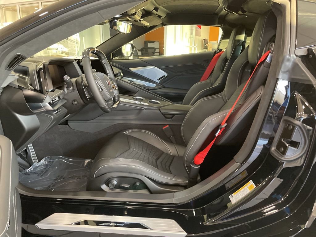 2026 Chevrolet Corvette Z06 3LZ photo 3