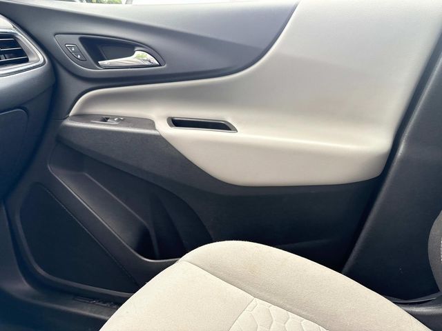 2021 Chevrolet Equinox LT photo 17