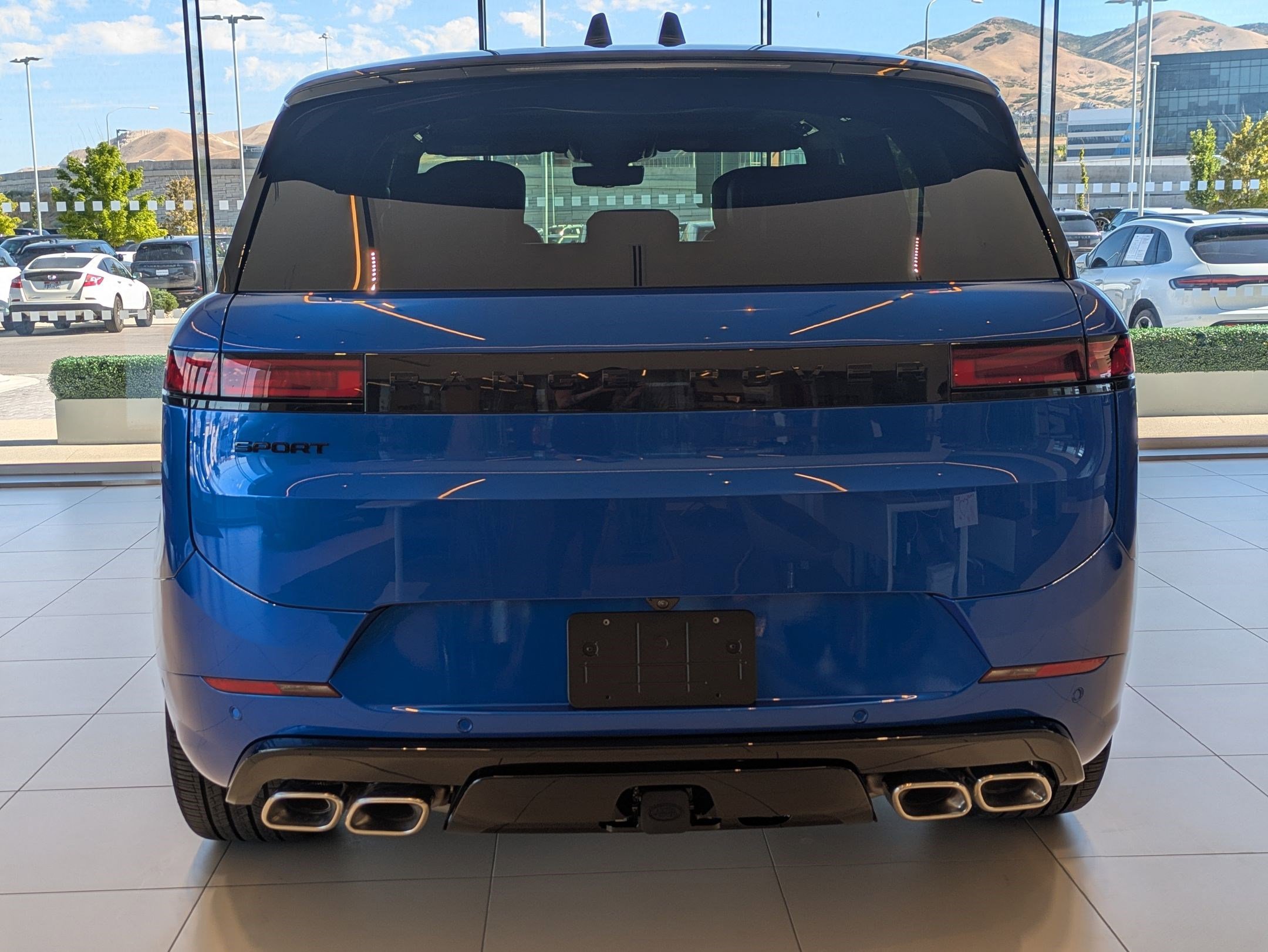 2025 Land Rover Range Rover Sport Autobiography photo 4