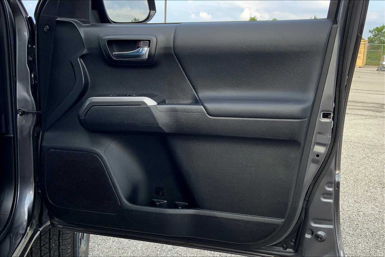 2023 Toyota Tacoma TRD Sport V6 photo 21