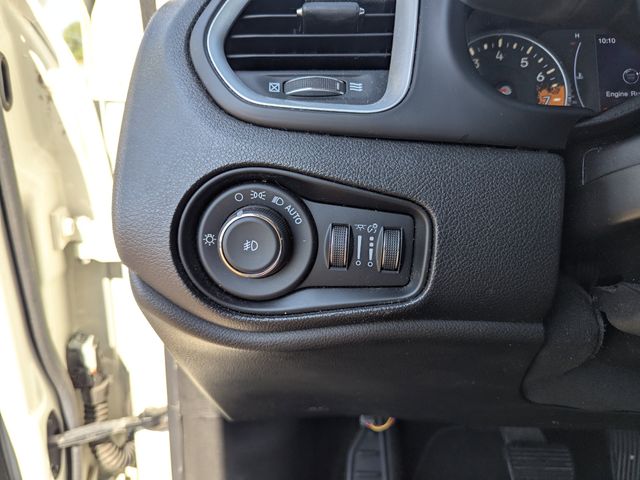 2018 Jeep Renegade Latitude North Edition photo 32