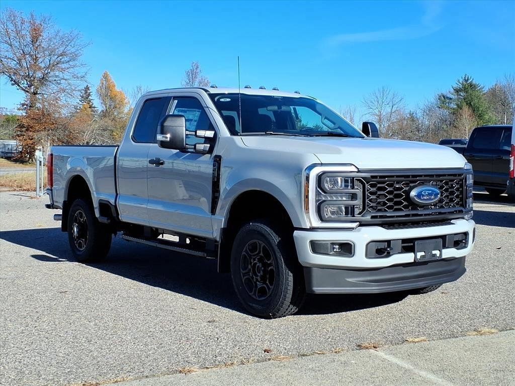 2026 Ford F-250 Super Duty XL's photo