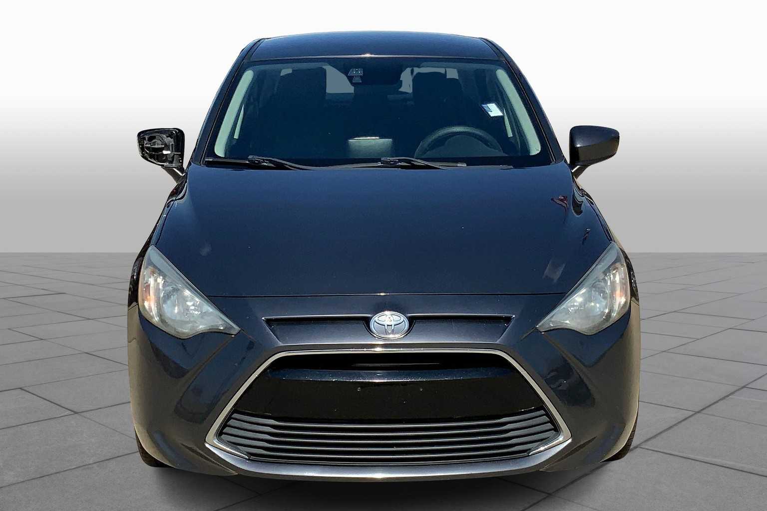 2017 Toyota Yaris iA photo 3