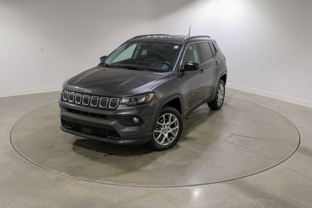 2022 Jeep Compass Latitude Lux