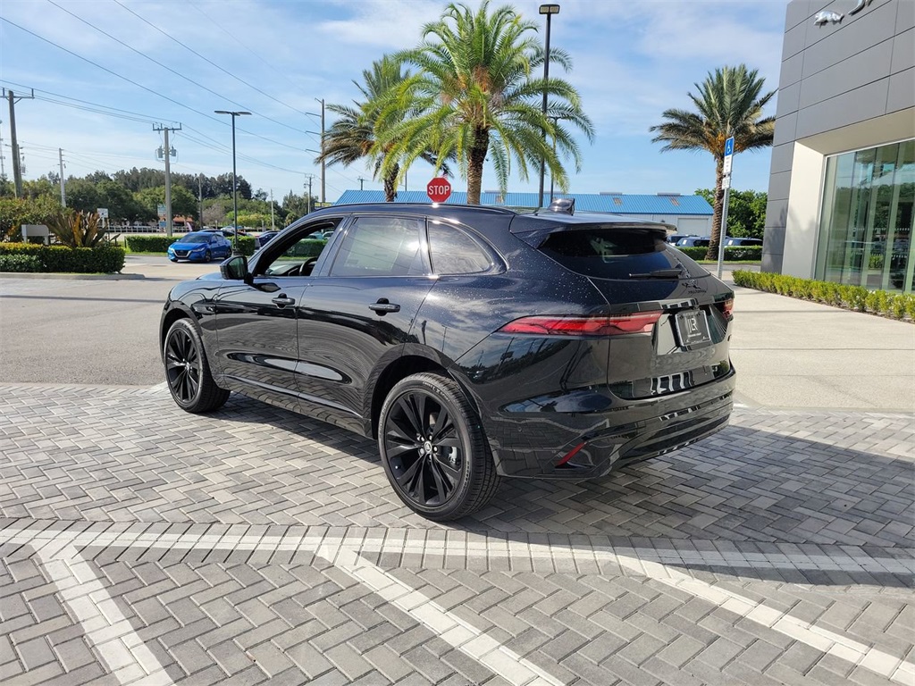 2026 Jaguar F-PACE P250 R-Dynamic S photo 4