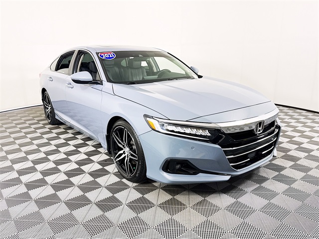 2021 Honda Accord Touring's photo