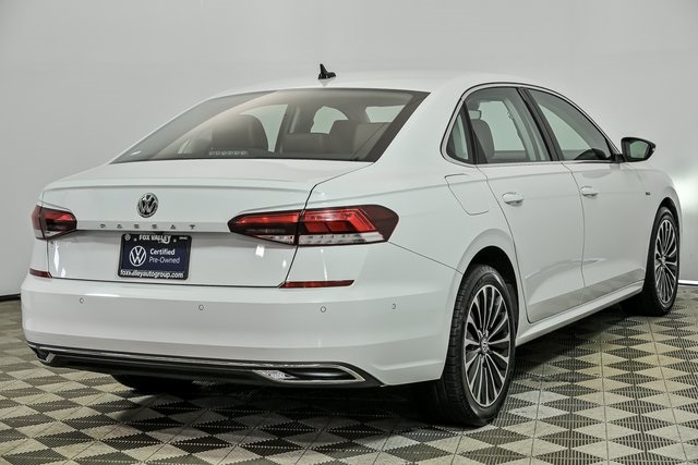2022 Volkswagen Passat 2.0T Limited photo 7