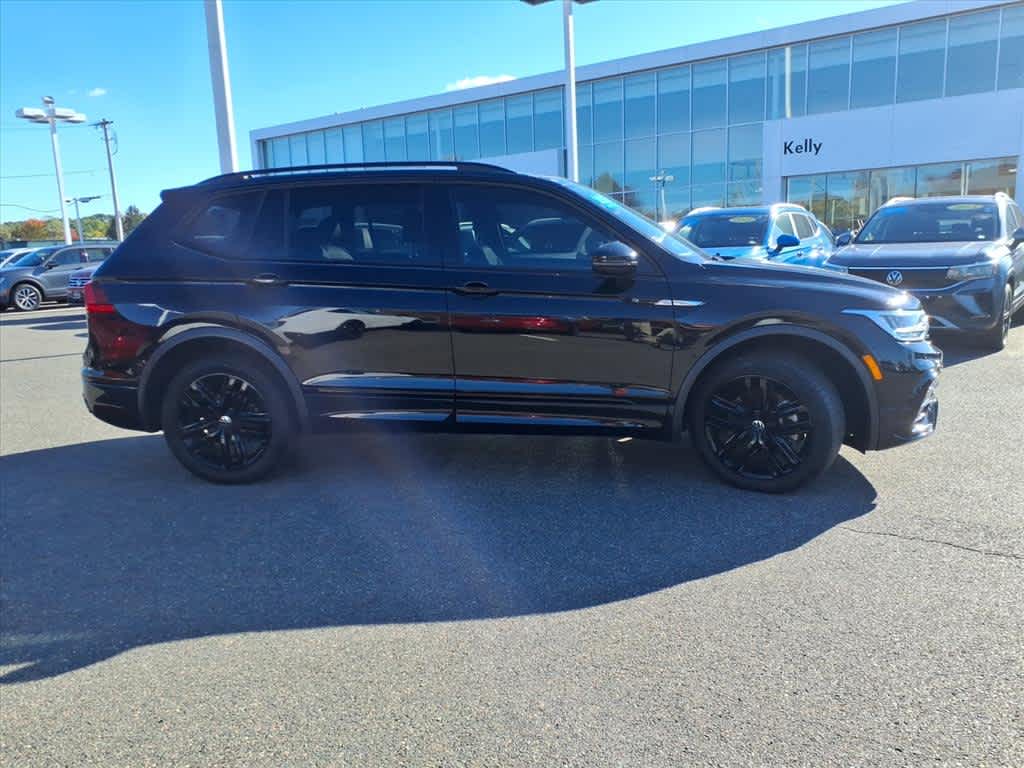 2022 Volkswagen Tiguan SE R-Line Black photo 4