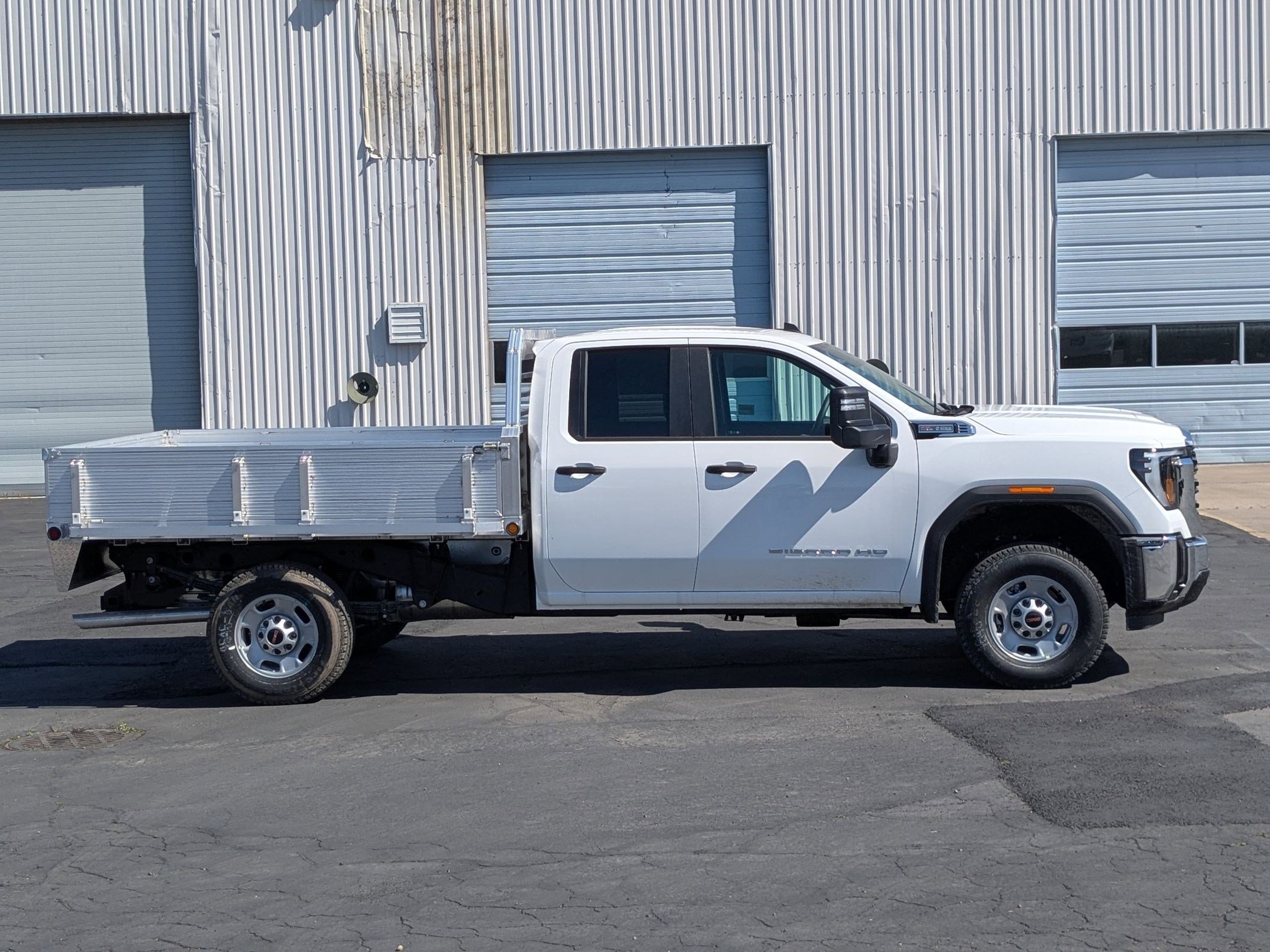 2025 Gmc Sierra 2500 HD Pro photo 2