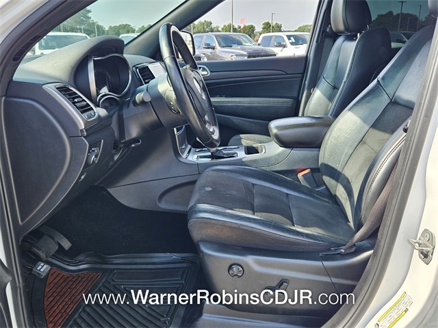 2020 Jeep Grand Cherokee Altitude photo 4